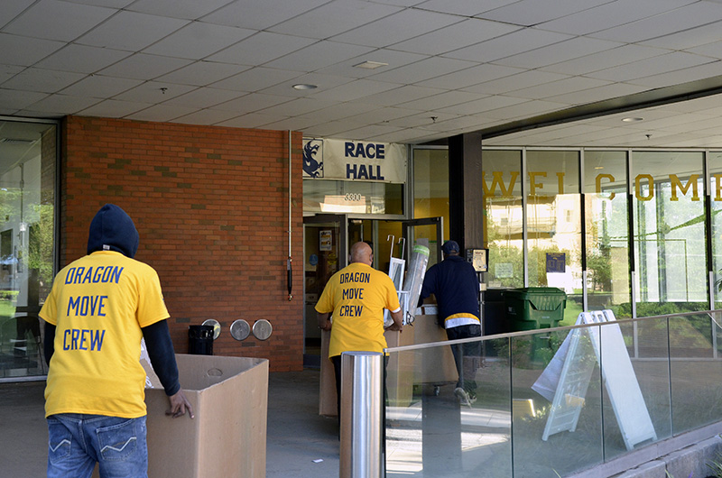 Move-in crews help Drexel University students move into Race Hall on Sept. 10, 2021.